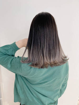 グレージュグラデーションカラー