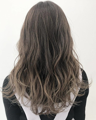 ハイライトベージュ