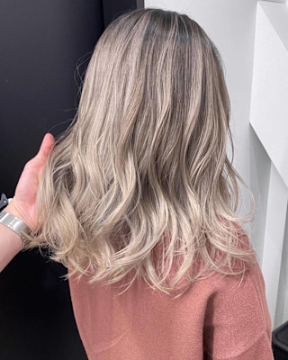 ホワイトカラースタイル