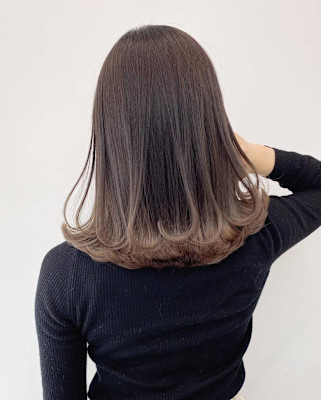 毛先に色味たっぷり！グラデーションスタイル！