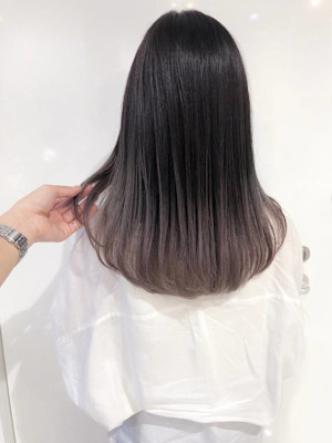 グレージュグラデーションカラー