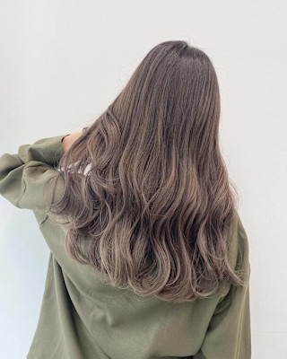 エアタッチバレイヤージュのミルクティーベージュ