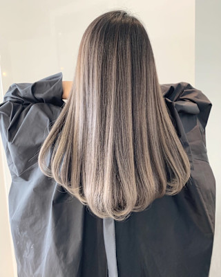 透明感ベージュバレイアージュ