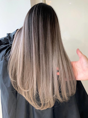 ホワイティミルクティーエアタッチグラデーション