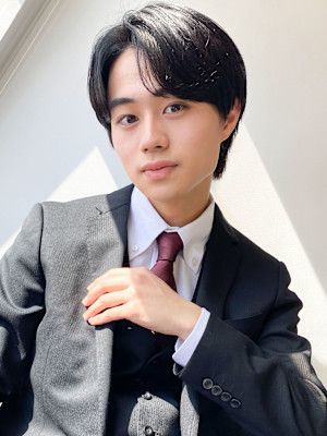 大人男性ニュアンスパーマナチュラルカラー秋メンズパーマ