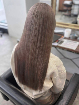 ミルクティーベージュカラー ブリーチカラー 艶髪 ストレート