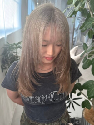 ミルクティーベージュ