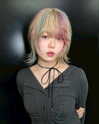 セクションカラー　ケアブリーチ　ブリーチカラー　原宿/表参道