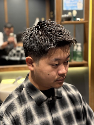 メンズ　スパイキーショート　刈り上げ