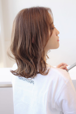 40・50代おすすめヘア！秋らしく落ち着いたプチウルフ