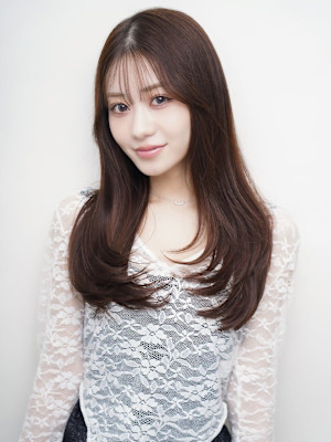 アッシュブラウン レイヤーカット 韓国ヘア 髪質改善 顔周り