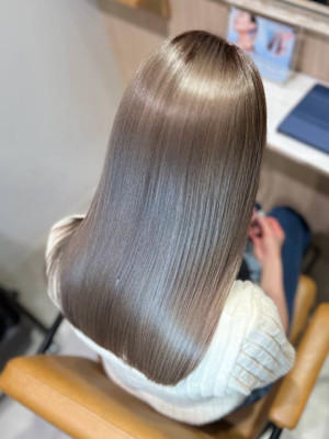 ヘアメディカルサロン新宿×スタイル