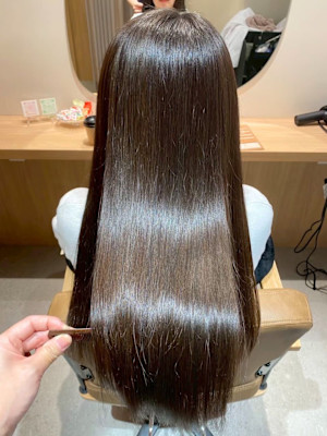 ヘアメディカルサロン大阪梅田 完全個室・髪質改善×スタイル