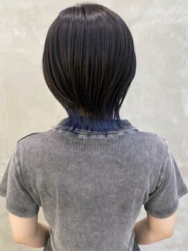 【インナーウルフ】ウルフカット インナーカラー