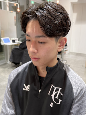 【センターパート×ニュアンスパーマ】