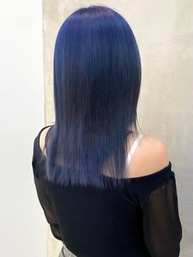 【深みのあるネイビーブルー】ハイトーン ブリーチ