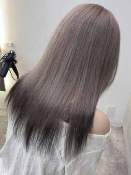 【ホワイトグレージュ】ハイトーン ブリーチ