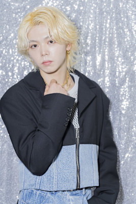 センターパートスパイラルパーマ刈り上げツーブロック所沢