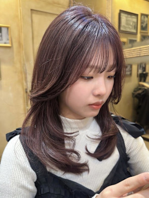 シャギーカット/ミディアムレイヤーカット/バーガンディ
