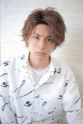 新宿/メンズパーマ緩めツイストスパイラルウルフセンターパート