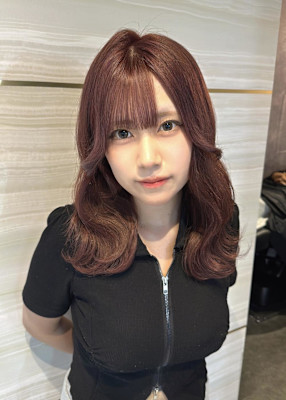 《鈴木茉奈》ピンクブラウン/ブリーチありなしカラー