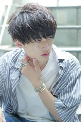 【前下がりマッシュ】フェザーマッシュ