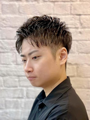 アップバングショート