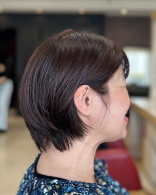 耳かけショートスタイル
