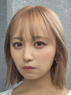 ミルクティーベージュ　グレージュ　ブロンドカラー