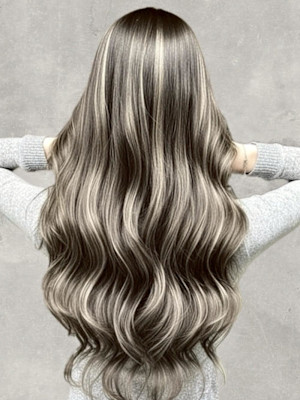 透明感グレージュ◎ハイライト錦糸町白髪ぼかし　　錦糸町北口　