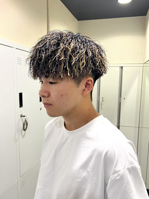 【平山明樹】縦落ちスパイラルパーマ