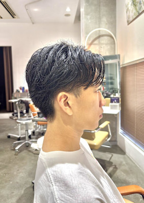 刈り上げセンターパート