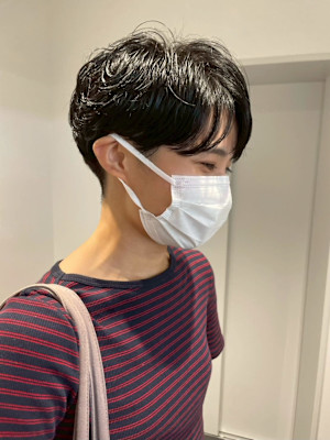 刈り上げ女子ハンサムマッシュショートボブニュアンスパーマ横浜