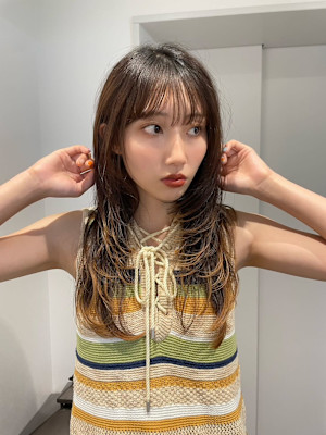 ウルフレイヤーハッシュカット前髪顔周り横浜