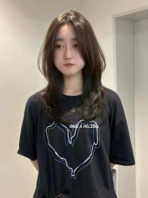 ハッシュカットウルフレイヤーミディアムロング横浜