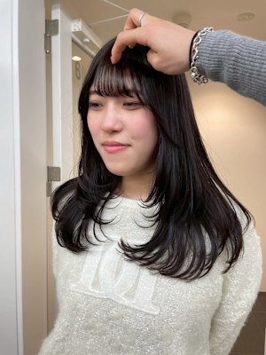 ハッシュカットウルフレイヤーミディアムロング横浜