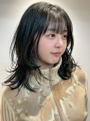 ハッシュカットウルフレイヤーミディアムロング横浜