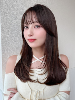 2wayバングで小顔に見えるフェイスレイヤーで作るくびれヘア