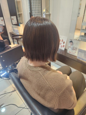 秋カラー　グレージュ