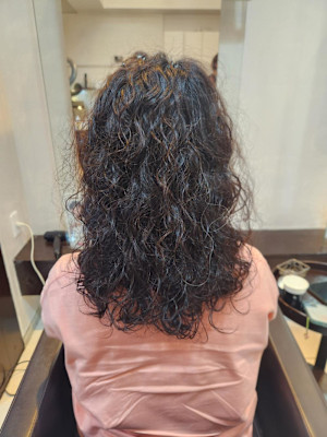 ミディアムパーマ　ナチュラルスパイラル