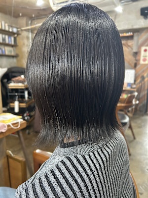 伸ばしかけくびれボブ
