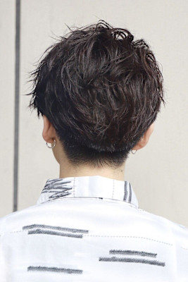 爽やかツーブロックかきあげショート