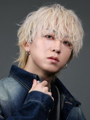 ツイストスパイラルパーマスパイラルパーマミディアムウルフ