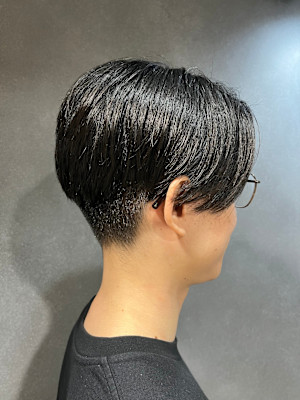 前下りセンターパートカット