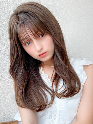 小顔に見える前髪！くびれレイヤー × オリーブグレージュ