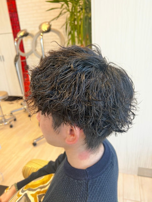 無造作スパイラルパーマ×マッシュショート