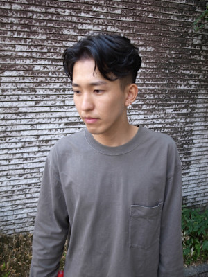 バーバーメンズナチュラル毛流れセンターパート/渋谷