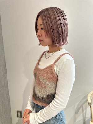 切りっぱなしボブぱつっとボブミニボブくすみピンクグレージュ