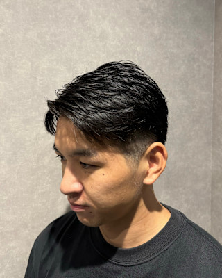 ナチュラルツーブロショート