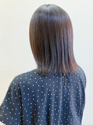 ミディアムヘア 髪質改善 ストレートヘア ベージュカラー
